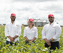 Copia-de-Agricultor-ejecutivos-de-Alicorp-Oriana-Messuti-y-Diego-Moreno