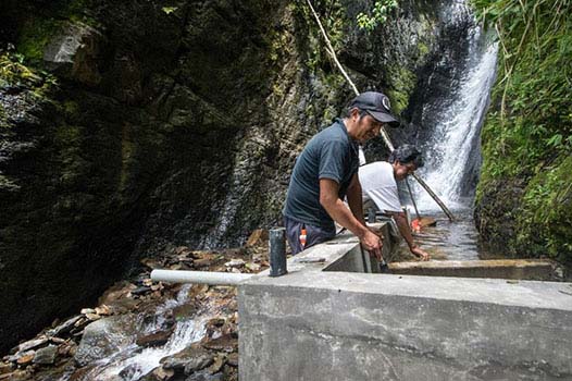 1-AGUA-SAN-FELIX-COROICO-LA-PAZ-San-Flix-cuida-su-tesoro-ms-preciado-y-mejora-el-acceso-a-agua-segura-1-1