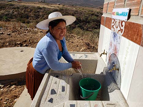 2-AGUA-Bolivia-con-Agua