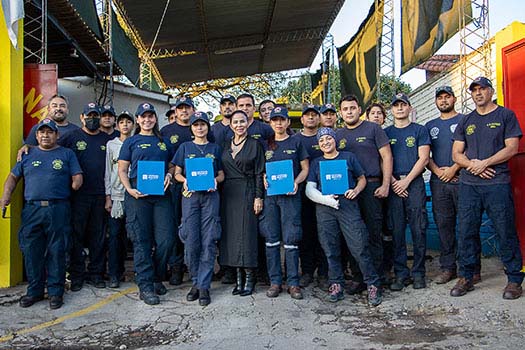 Entrega_de_apoyo_a_Unidad_de_Bomberos_UBRR