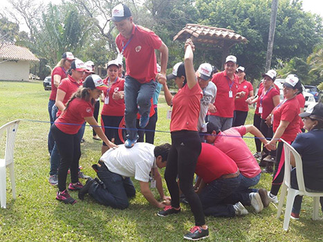 Gente Motivando Gente - Laboratorios IFA 4